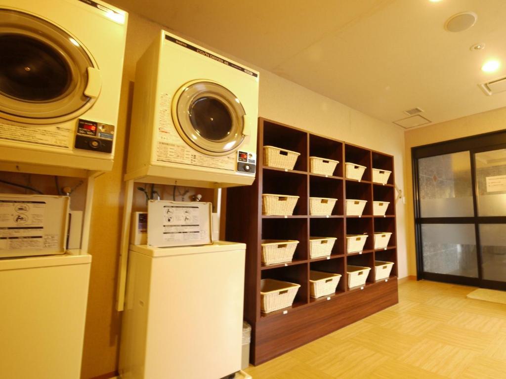 格兰蒂亚冰见和藏之宿路线酒店 3*